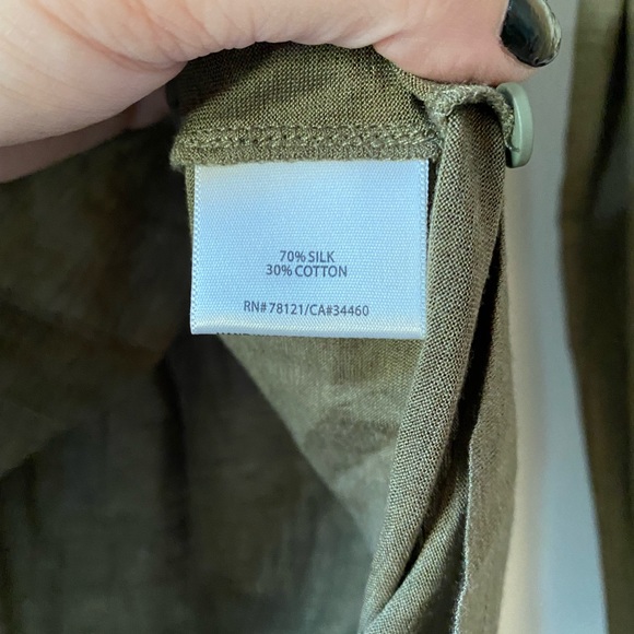 Eileen Fisher Silk and Cotton Blend Button Down Pocket Blouse - Picture 4 of 7